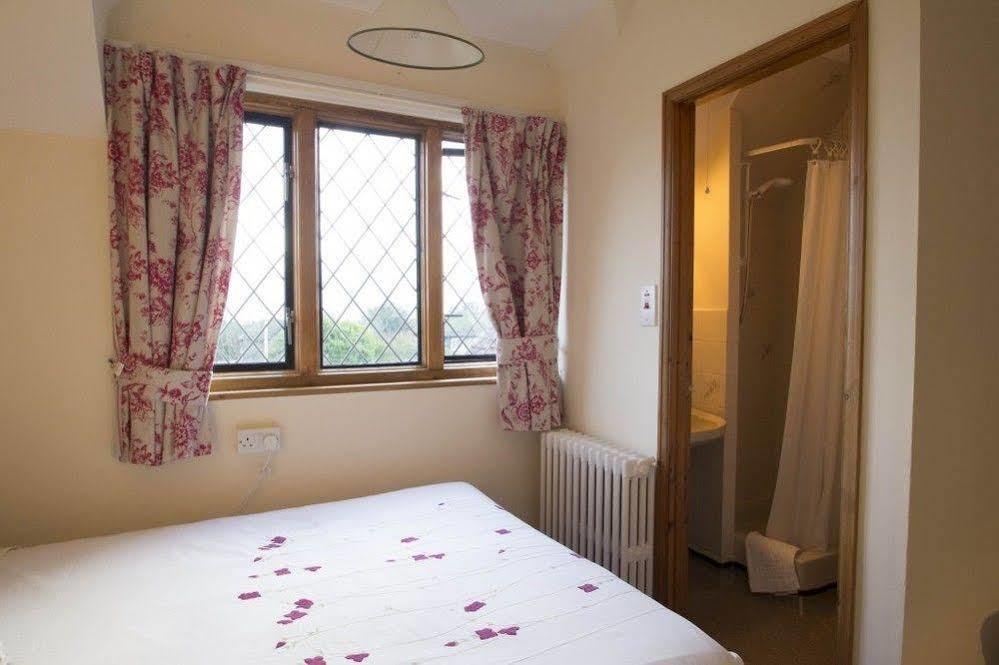 Fern Lodge Guesthouse Хайт Экстерьер фото